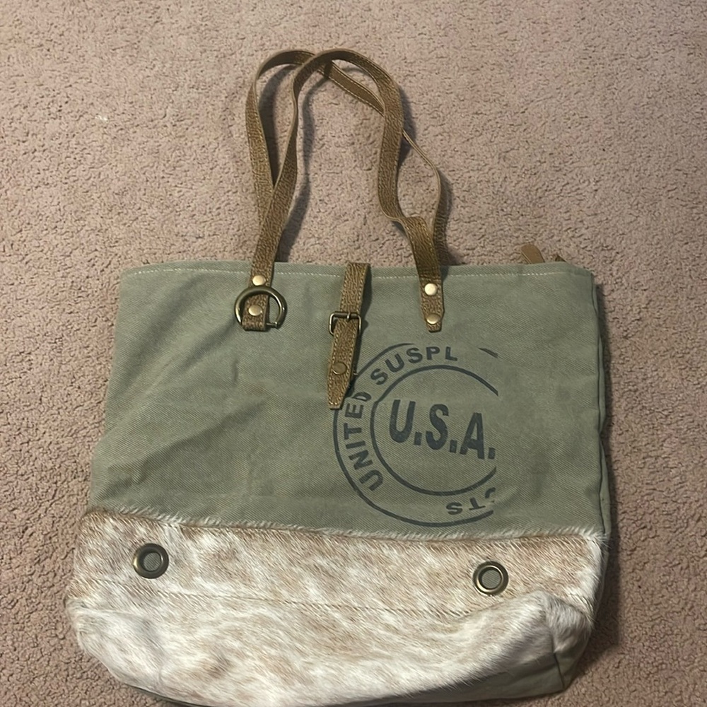 Myra bag